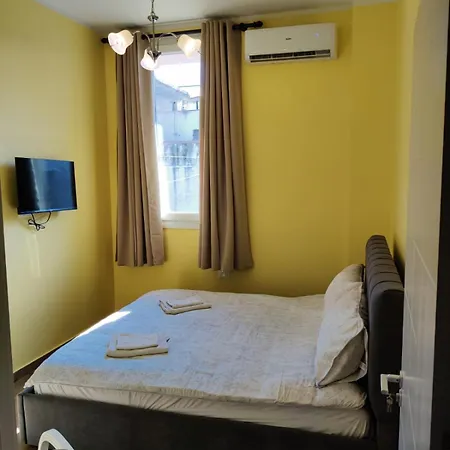 Bed & Breakfast Auto Tana Tirana