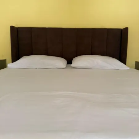 Auto Tana Oda ve Kahvaltı