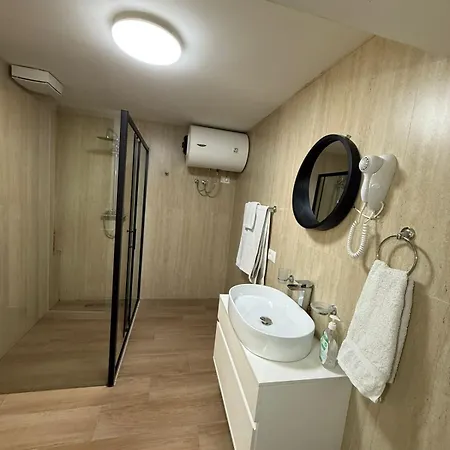 Oda ve Kahvaltı Auto Tana 3*