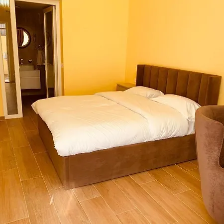 Auto Tana Bed & Breakfast Tirana