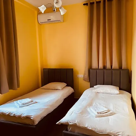 Bed & Breakfast Auto Tana Tirana